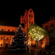 Lichterglanz und Glühwein / Photo: © Eheleute Sisterhenn GbR Lichterglanz und Glühwein